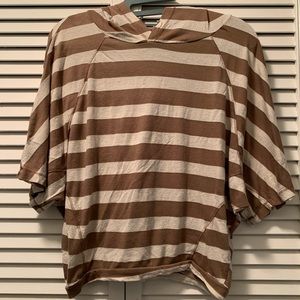 🎄2 for $15🎄DISCREET striped hooded top size US M